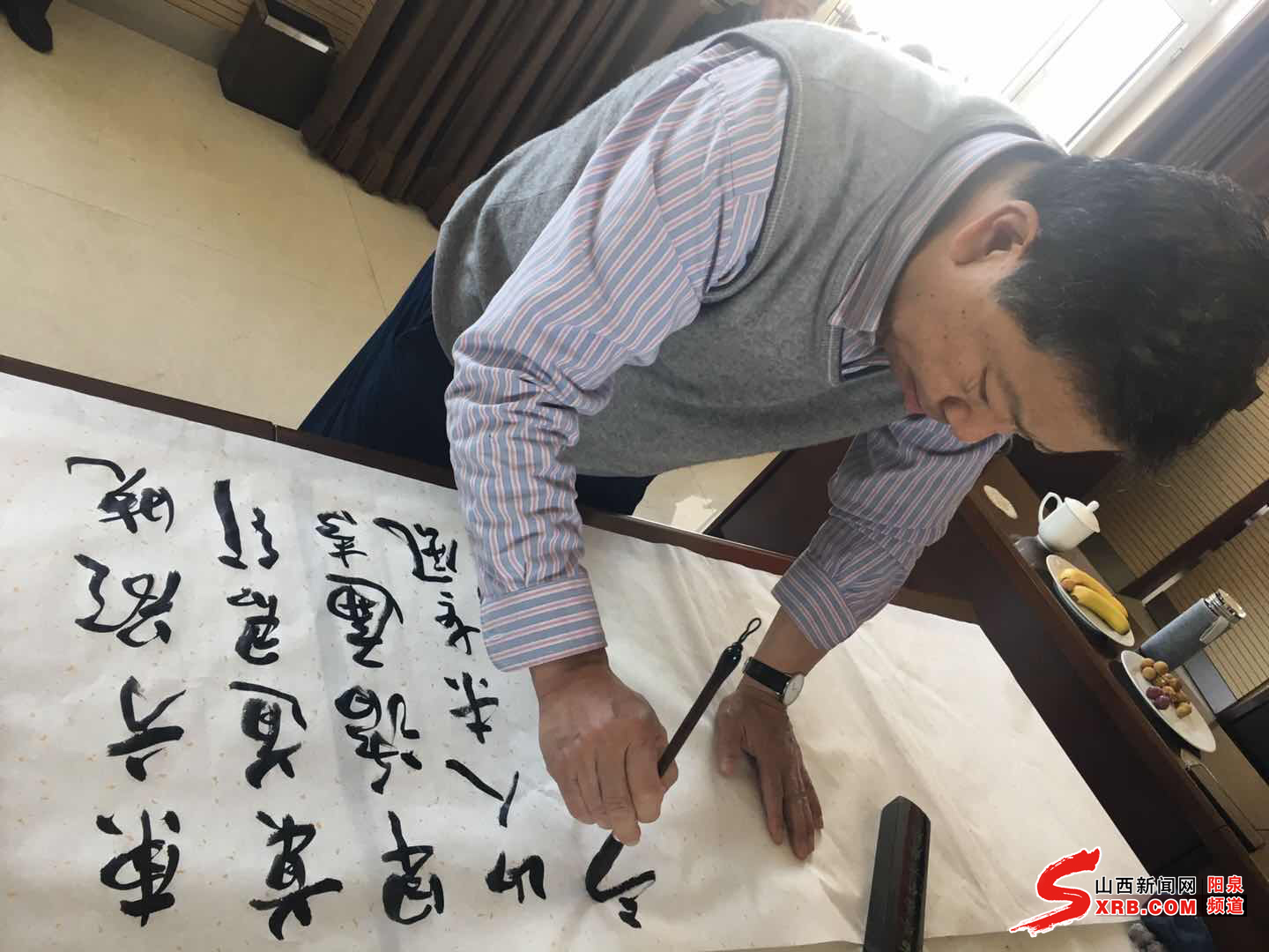 郊区统战部牵线近30名书画名人座谈助力家乡发展(图2)